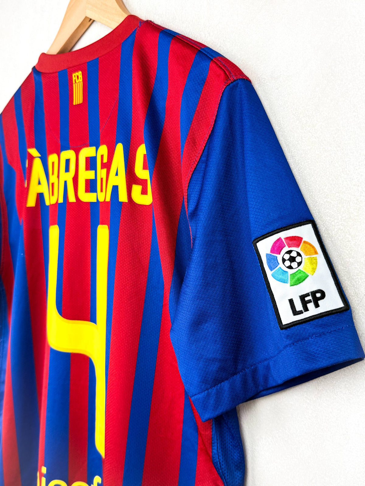 BARCELONA 2011/2012 HOME SHIRT #4 FABREGAS [M]