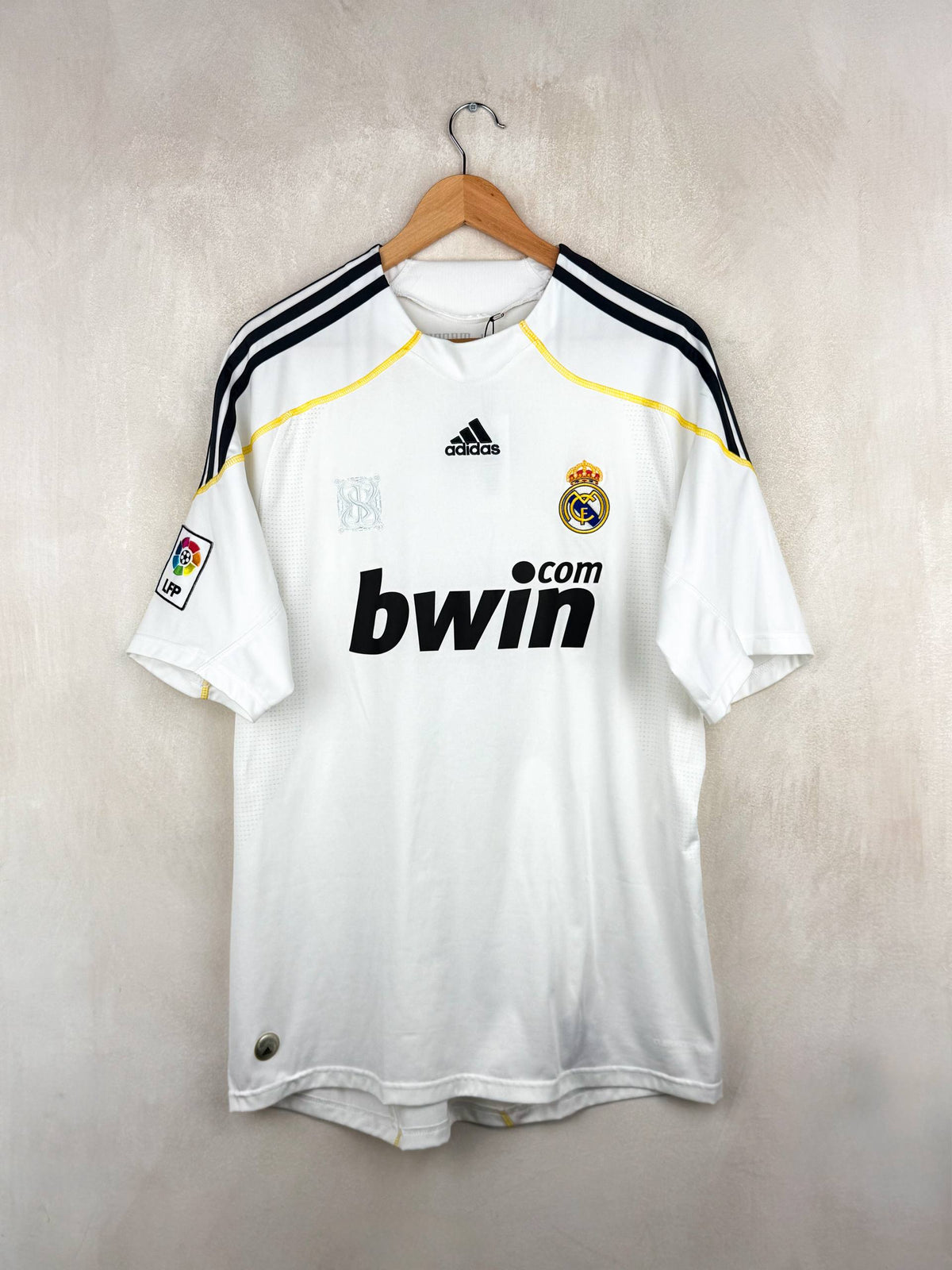 REAL MADRID 2009/2010 HOME SHIRT #8 KAKA [L]