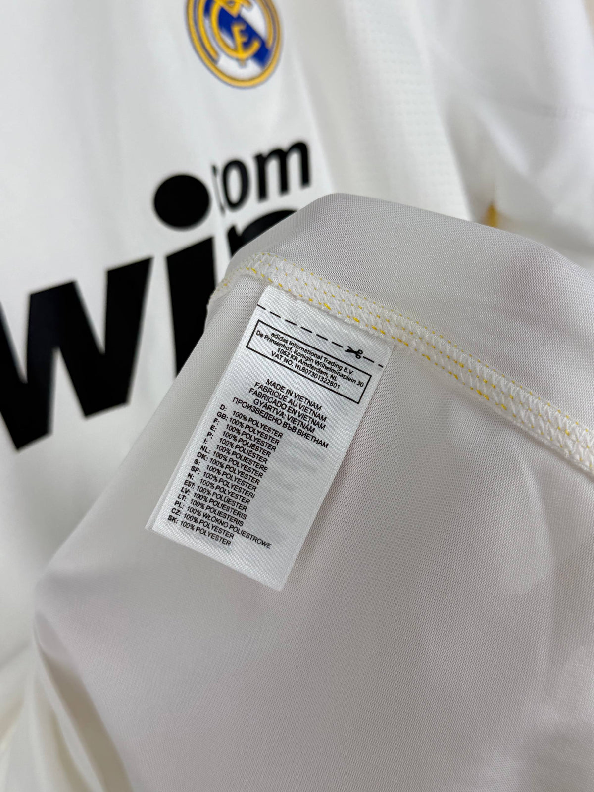 REAL MADRID 2009/2010 HOME SHIRT #8 KAKA [L]