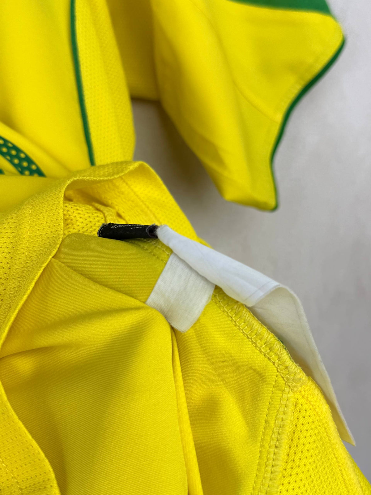 BRAZIL 2004/2006 HOME SHIRT #9 RONALDO [S]