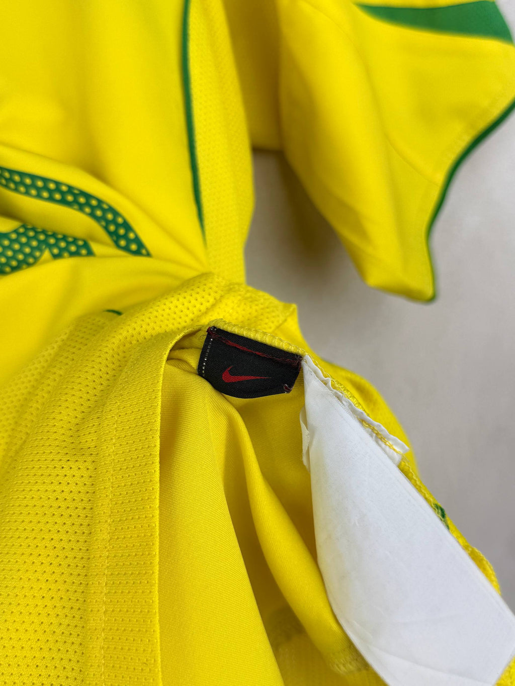 BRAZIL 2004/2006 HOME SHIRT #9 RONALDO [S]