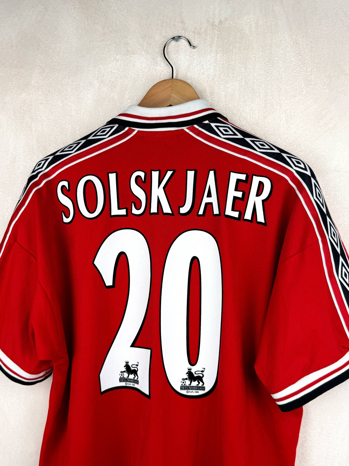 MANCHESTER UNITED 1998/2000 HOME SHIRT #20 SOLSKJAER [XL]
