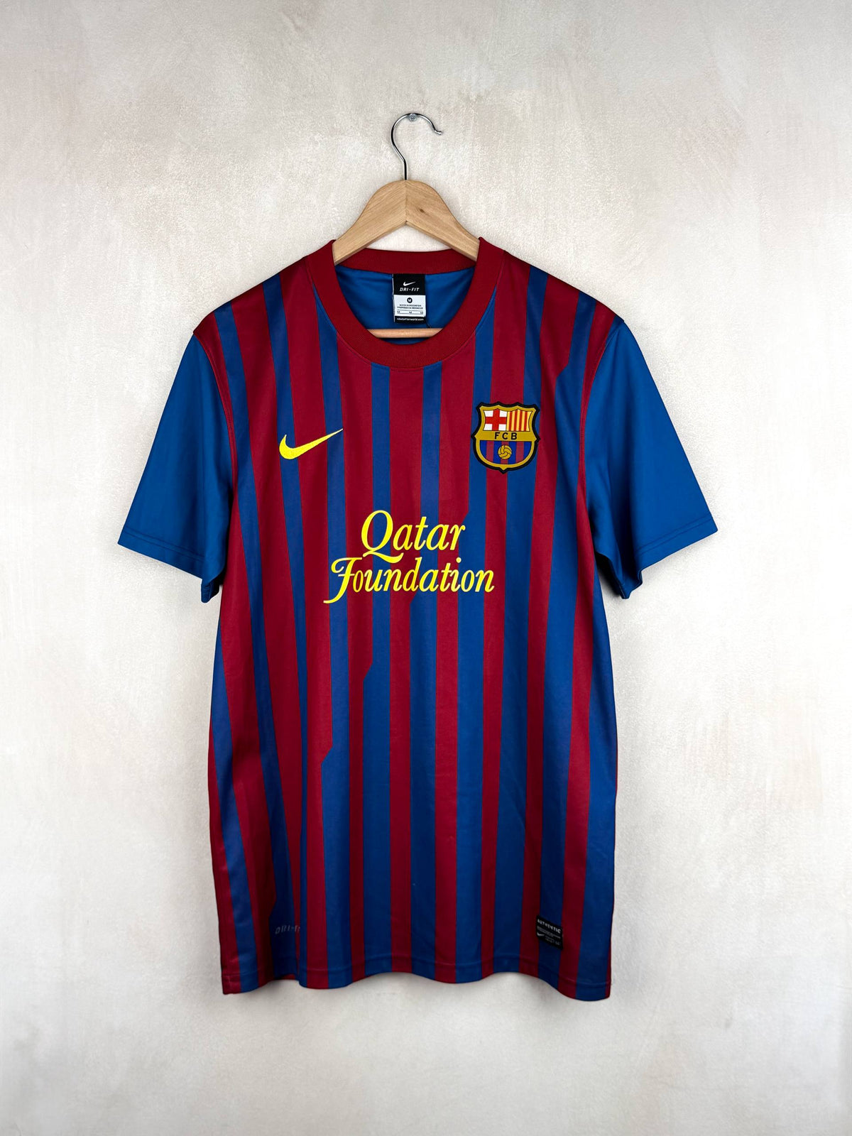 BARCELONA 2011/2012 *BASIC* HOME SHIRT #10 MESSI [M]