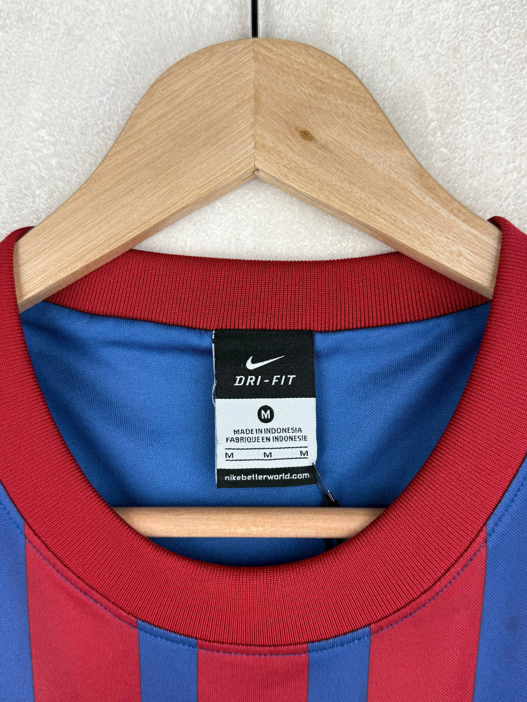 BARCELONA 2011/2012 *BASIC* HOME SHIRT #10 MESSI [M]