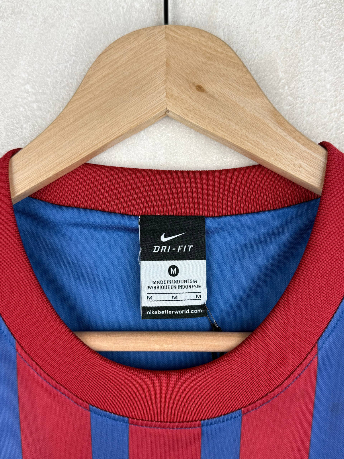 BARCELONA 2011/2012 *BASIC* HOME SHIRT #10 MESSI [M]