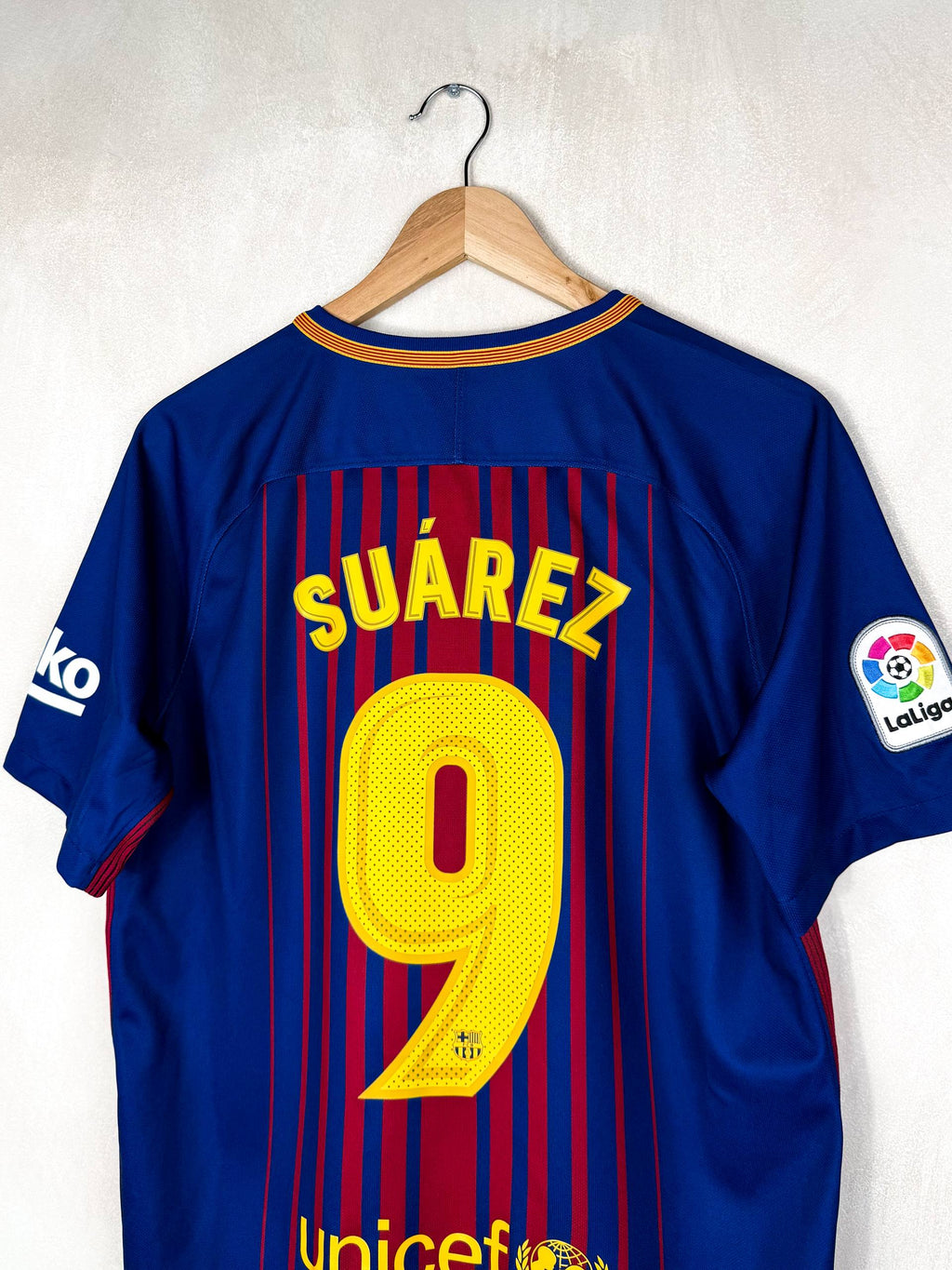 BARCELONA 2017/2018 HOME SHIRT #9 SUAREZ [M]